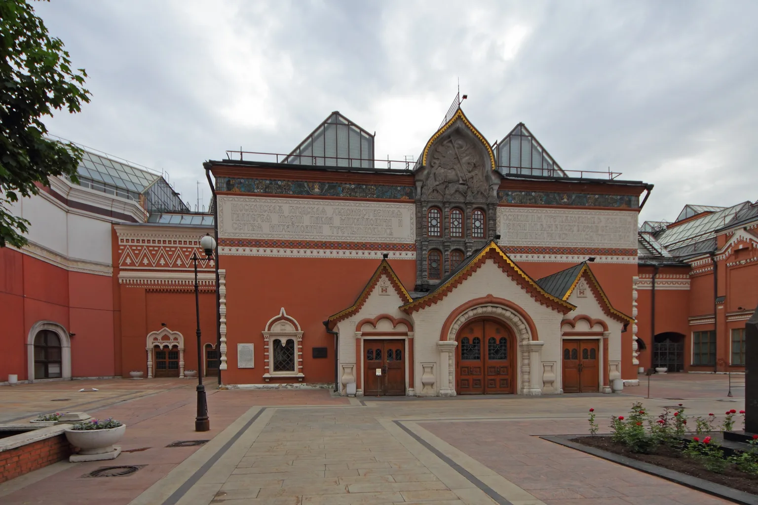 Façade de la Galerie Tretiakov à Moscou, écrin de l'art russe ancien
